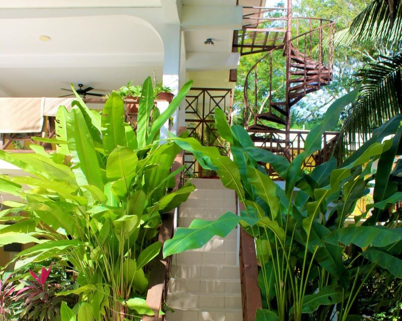  eco-friendly villa Belize