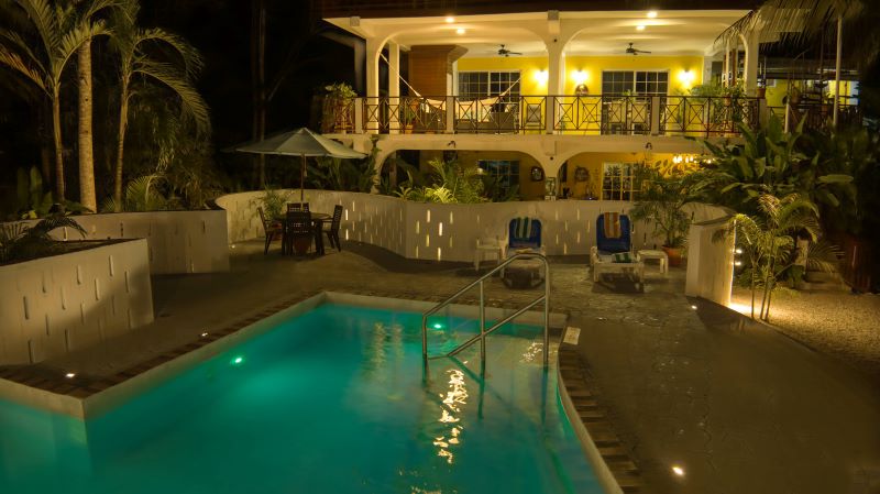  Villa Massis Belize
