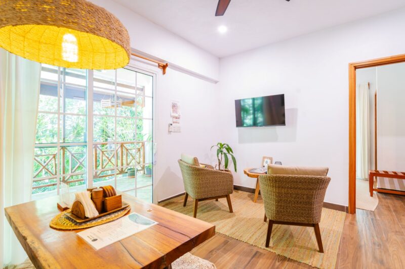 Belize luxury jungle lodge