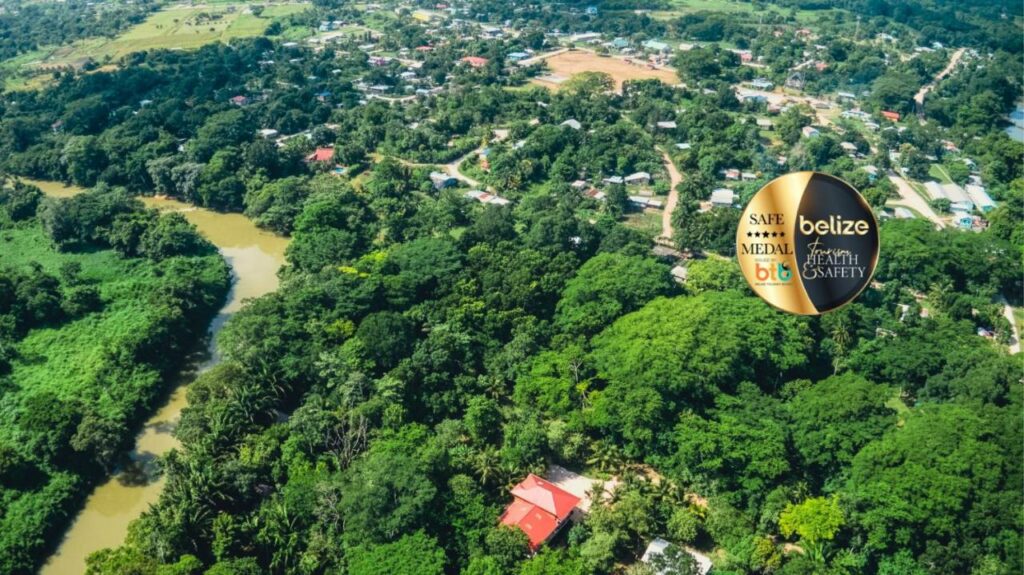 luxury villa rental in Belize