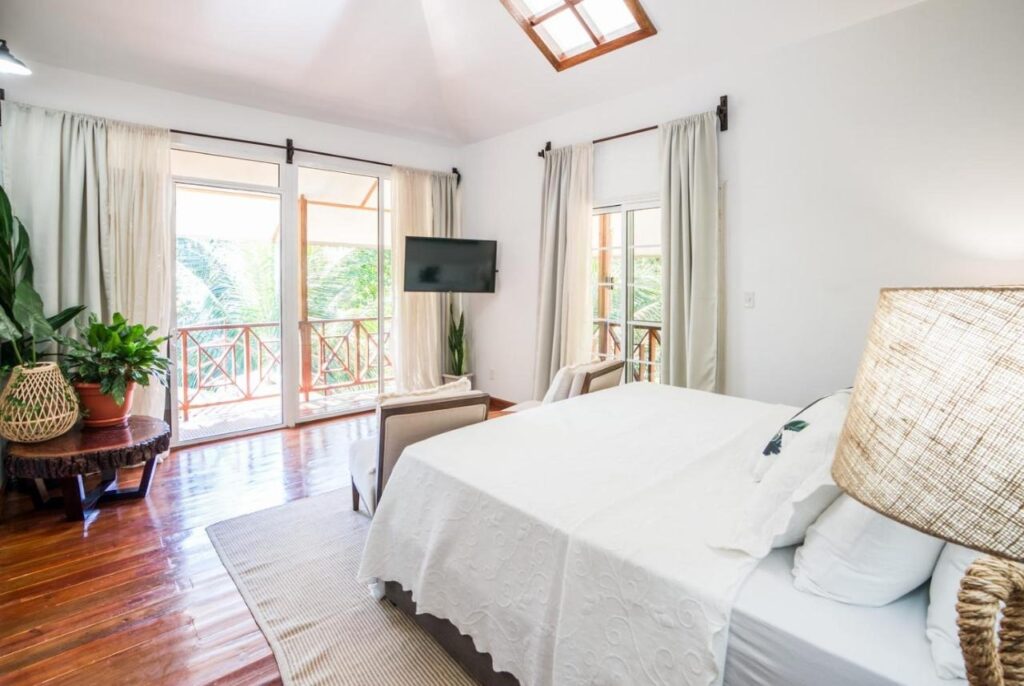 belize luxury villas