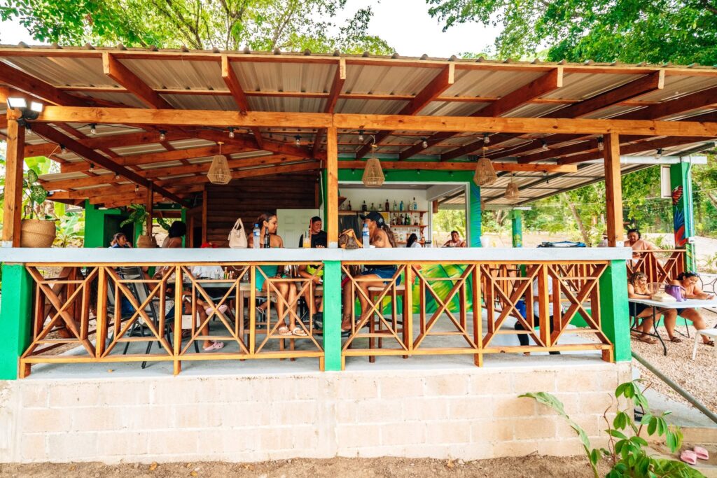 where locals eat Cayo