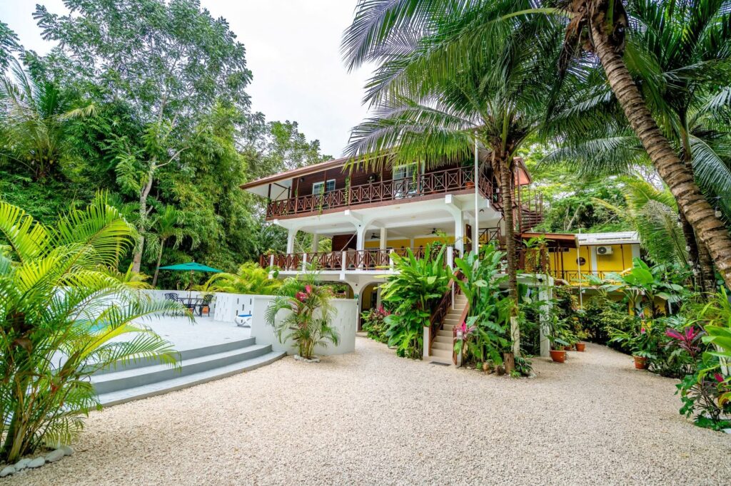 Villa Massis Belize