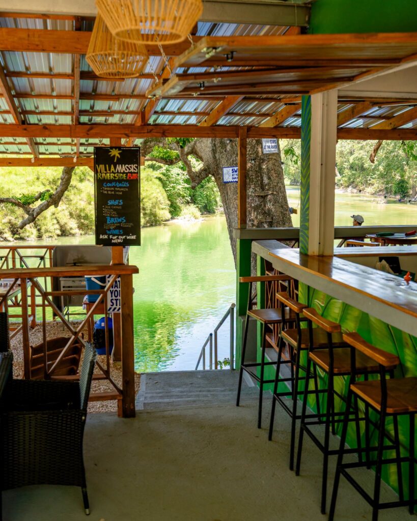 Cayo District restaurants
